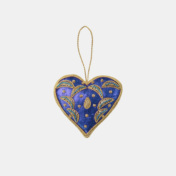 Fabric Hand Embroidery Ornaments Heart 3 – IL Natale del Re – Amprio Milano