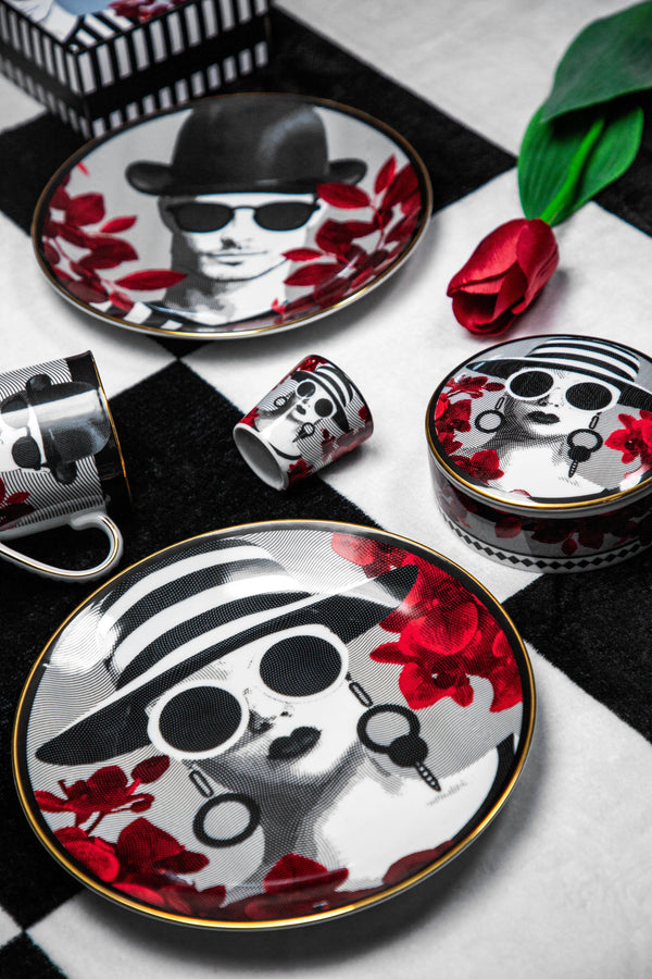 Plate Mrs. White / Mr. Black - Gli inseparabili - Amprio Milano