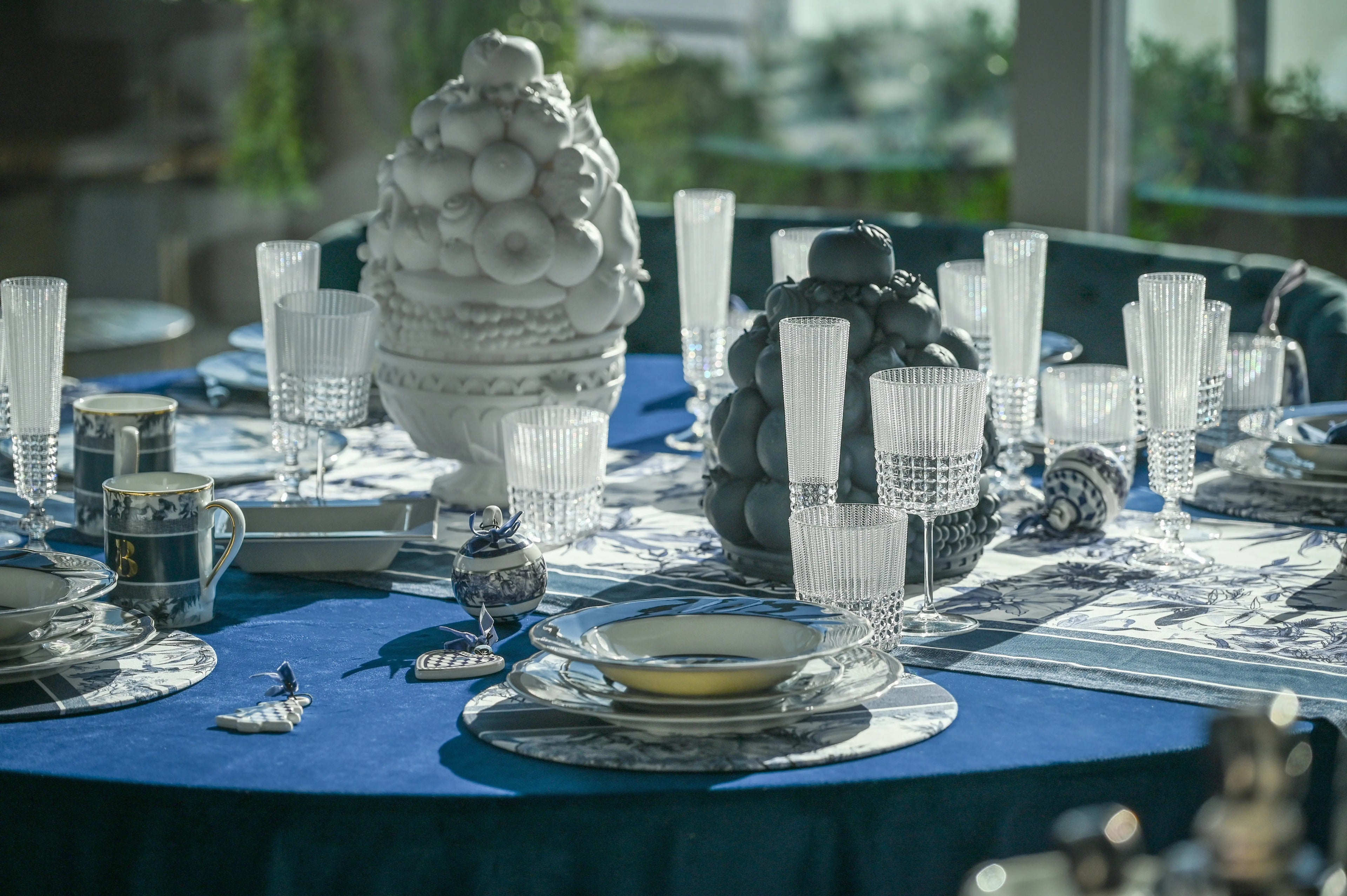 The-Future-of-Luxury-Dining-Statement-Tableware-in-Upscale-Restaurants-Resorts Amprio Milano