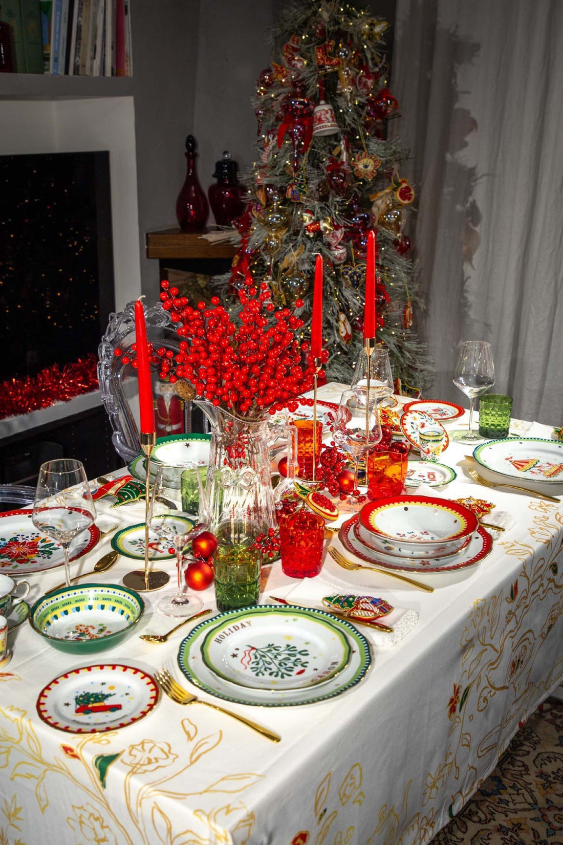 Italian Christmas Table Setting: Three Ways to Dress It