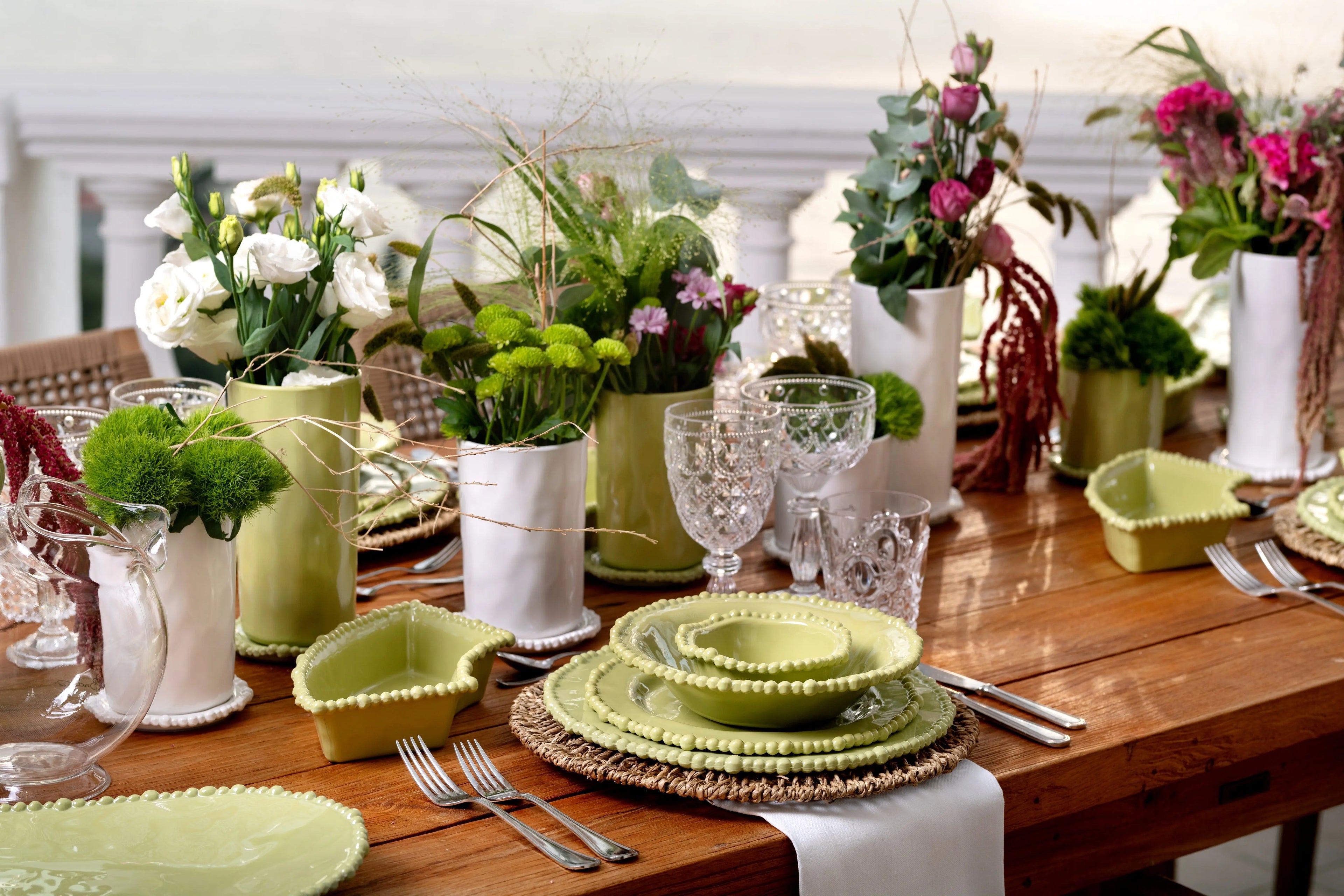 How-to-Create-a-Stunning-Outdoor-Dining-Experience-with-Baci-Milano Amprio Milano