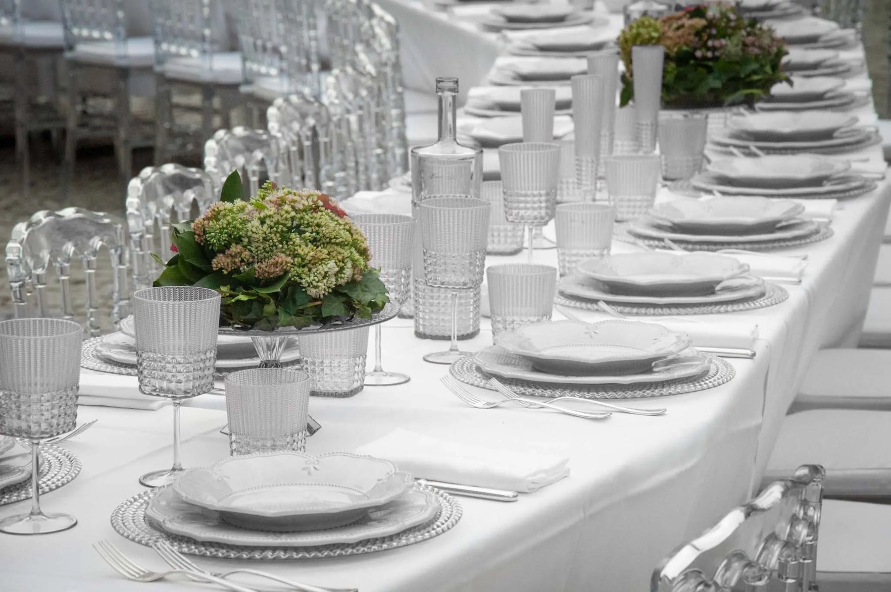 How to Choose the Right Glassware Sets for Elegant UAE Events