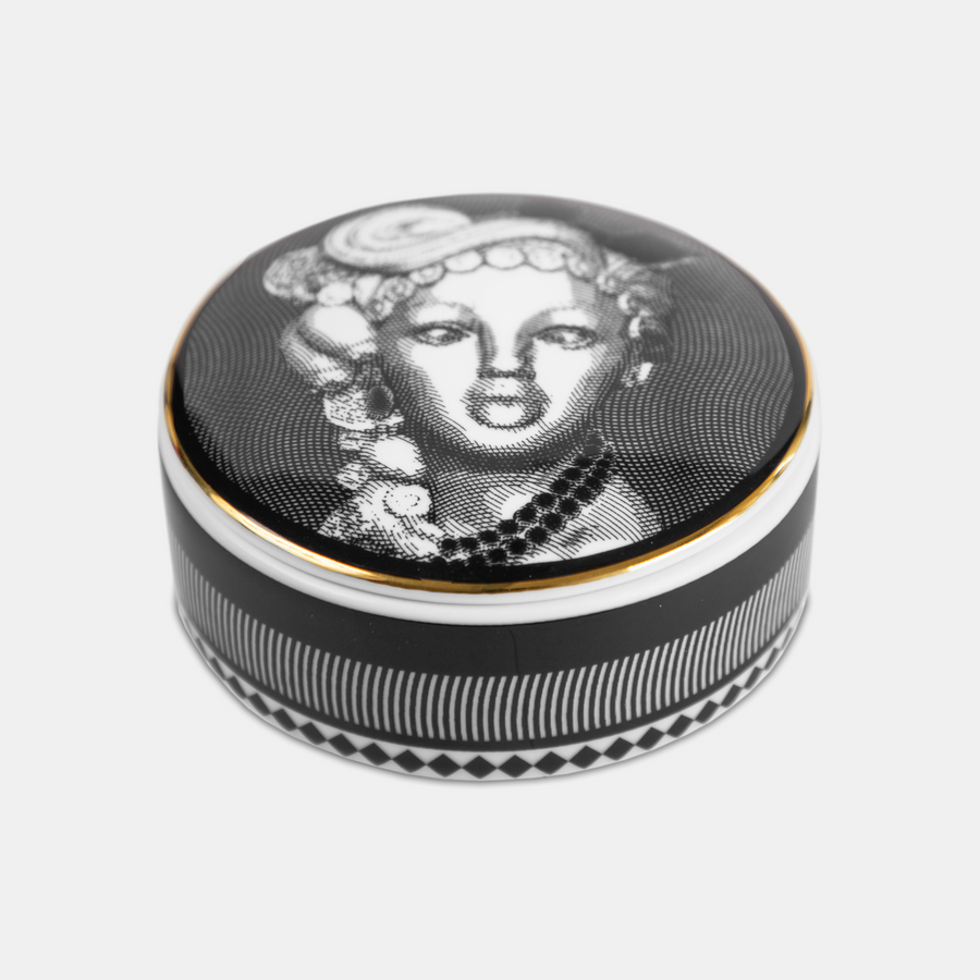 Sagrada Familia Round Box L'Irriverente Amprio Milano