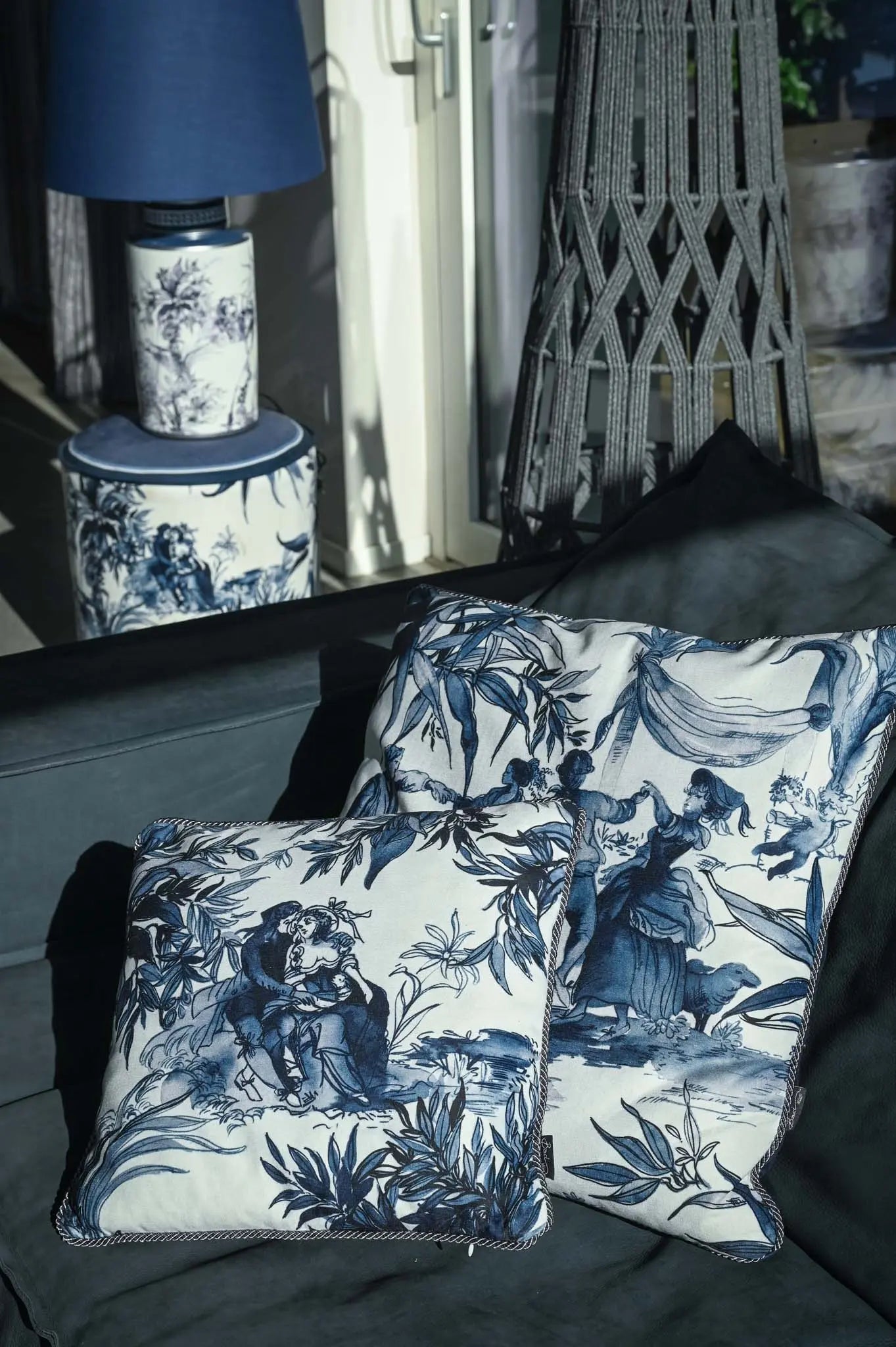 Cushion Small - Versailles - Amprio Milano