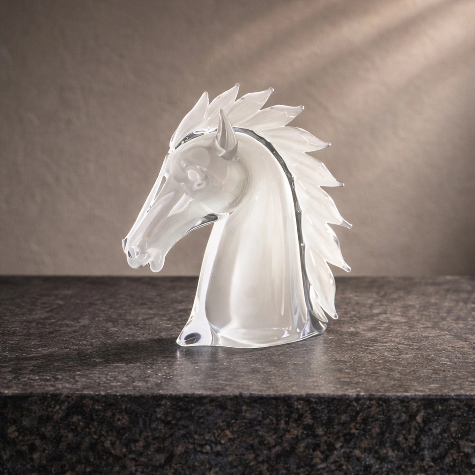 Horse’s Head Medium White – Earth Animals