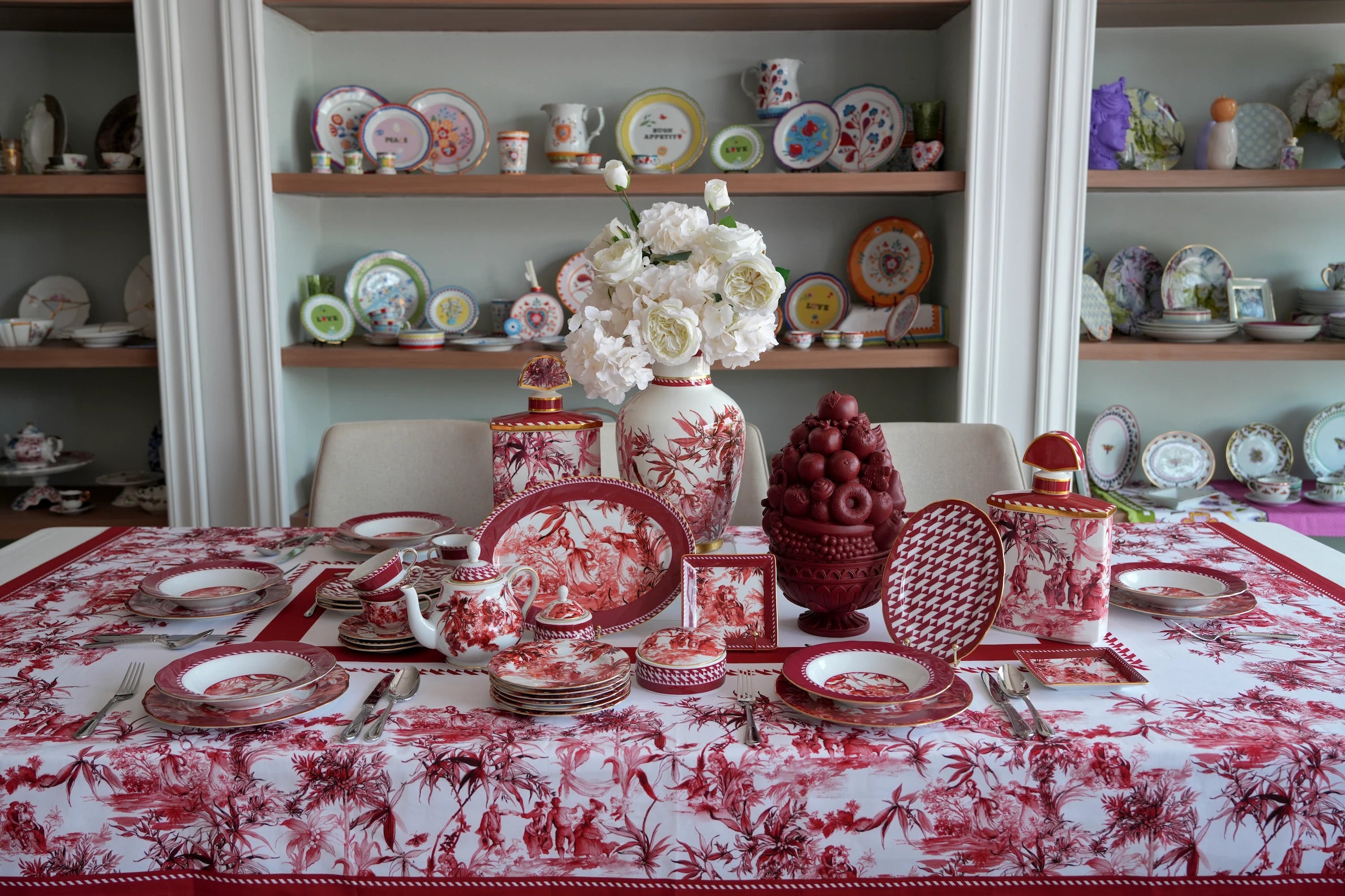 80 Pieces Dinner, Tea & Décor Set for 12 — Le Rouge