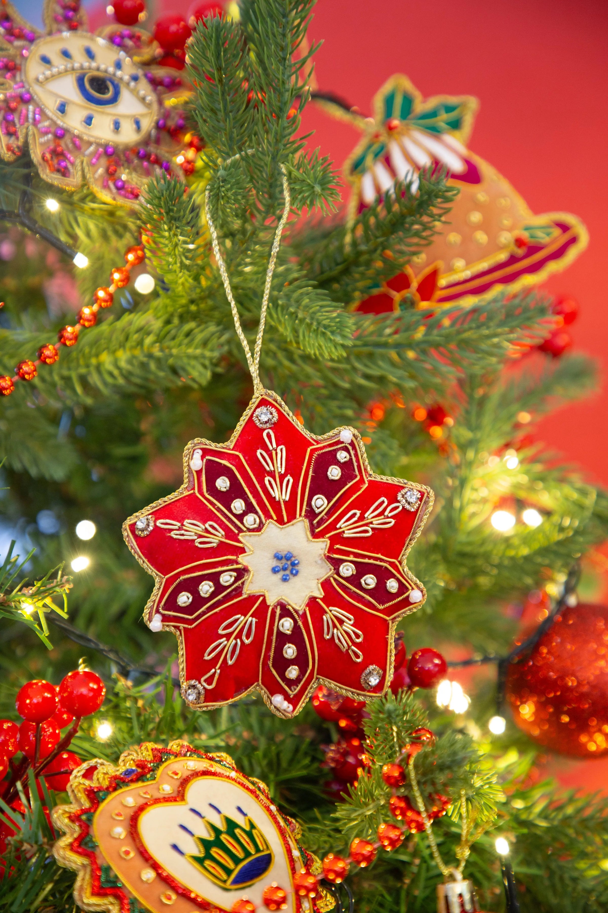 Fabric Hand-Embroidered Ornaments Set of 14 — Il Natale del Re Amprio Milano