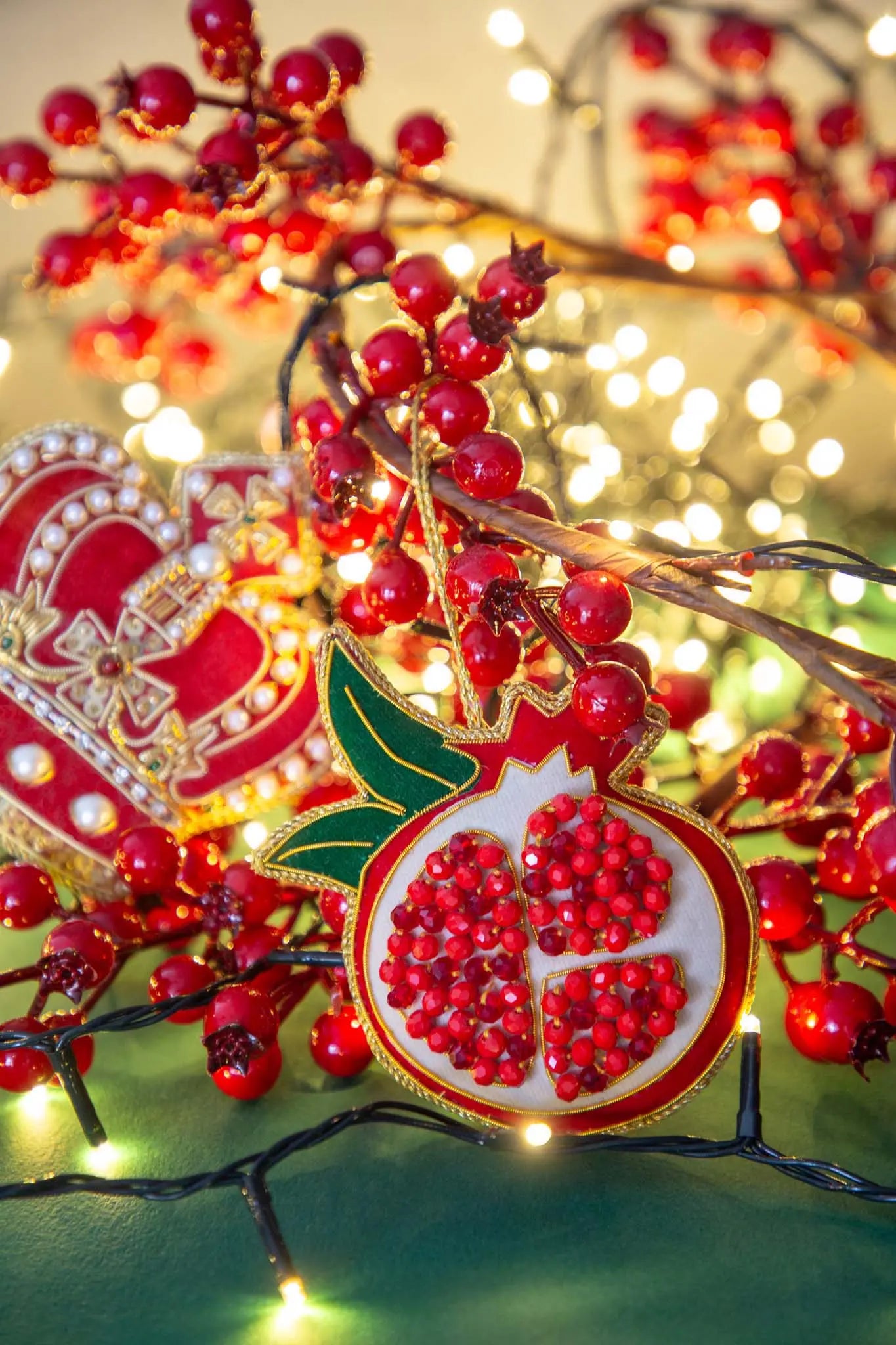 Fabric Hand Embroidery Ornaments Pomegranate – IL Natale del Re – Amprio Milano