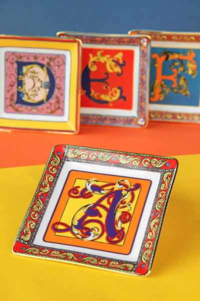 صينية صغيرة حرف D – أورتيجيا