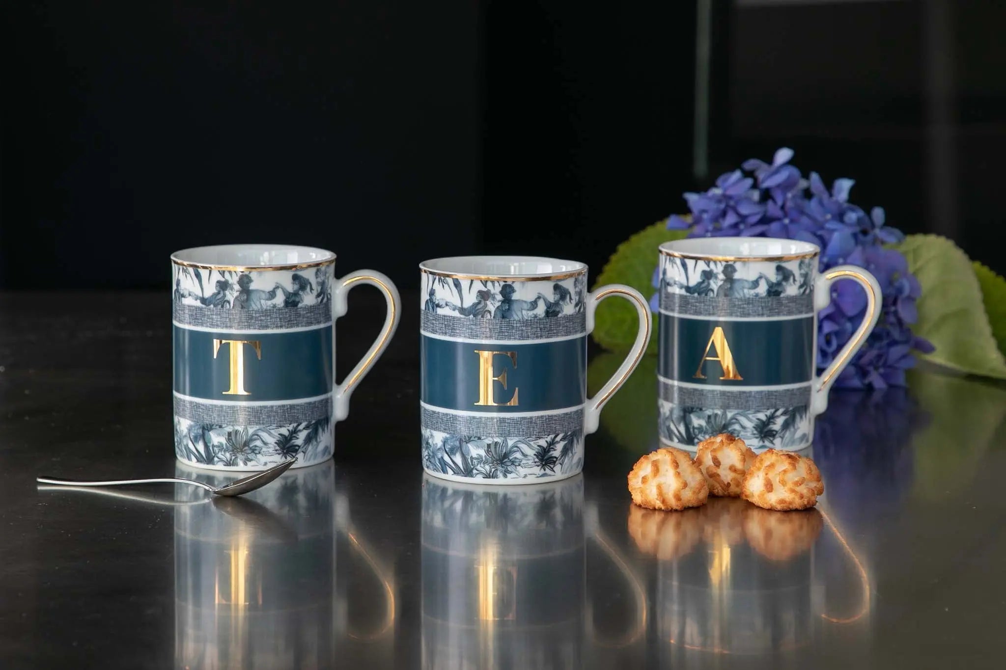 Mug Letter T – Alphabet – Amprio Milano