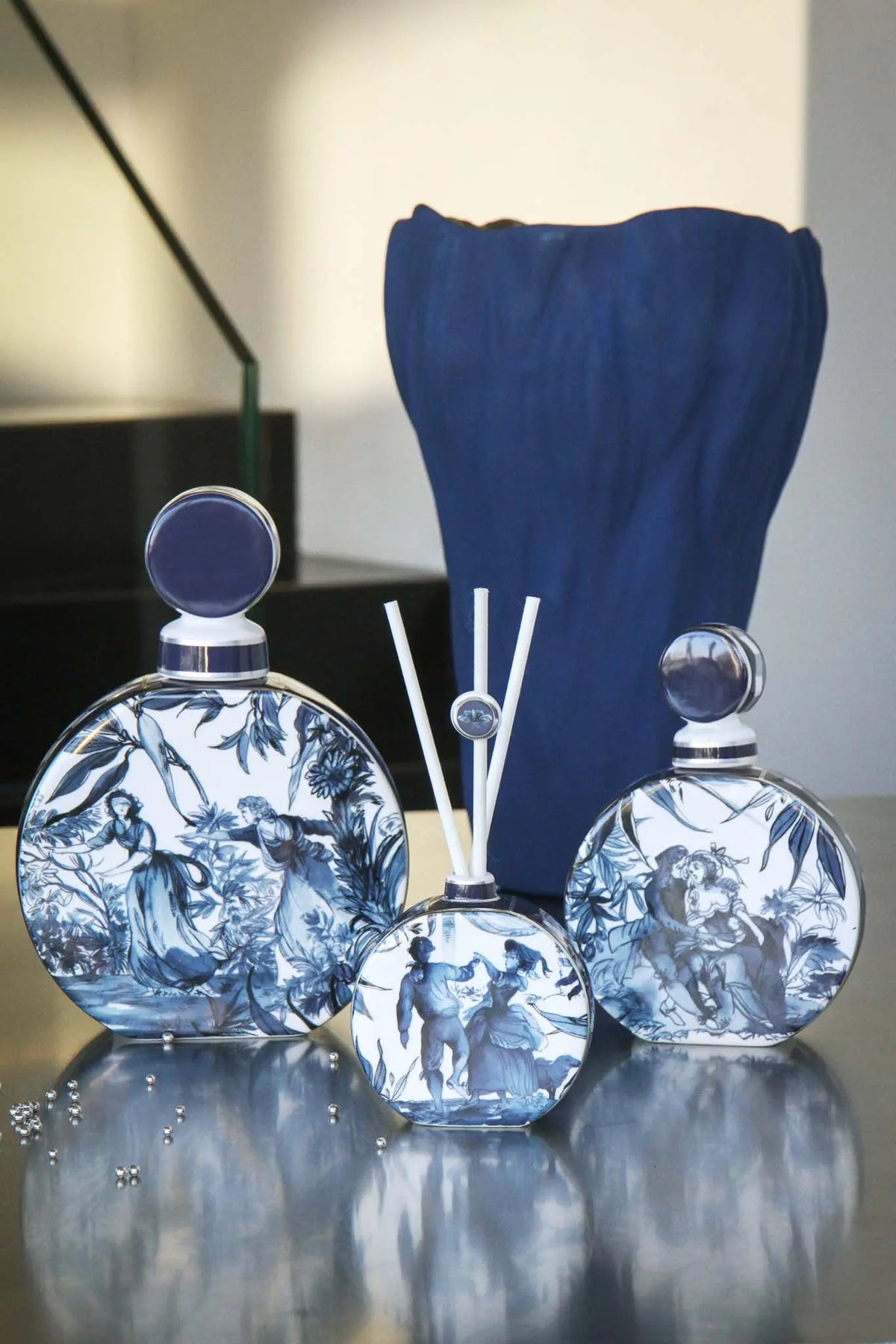 Versailles Round Bottle - Amprio Milano