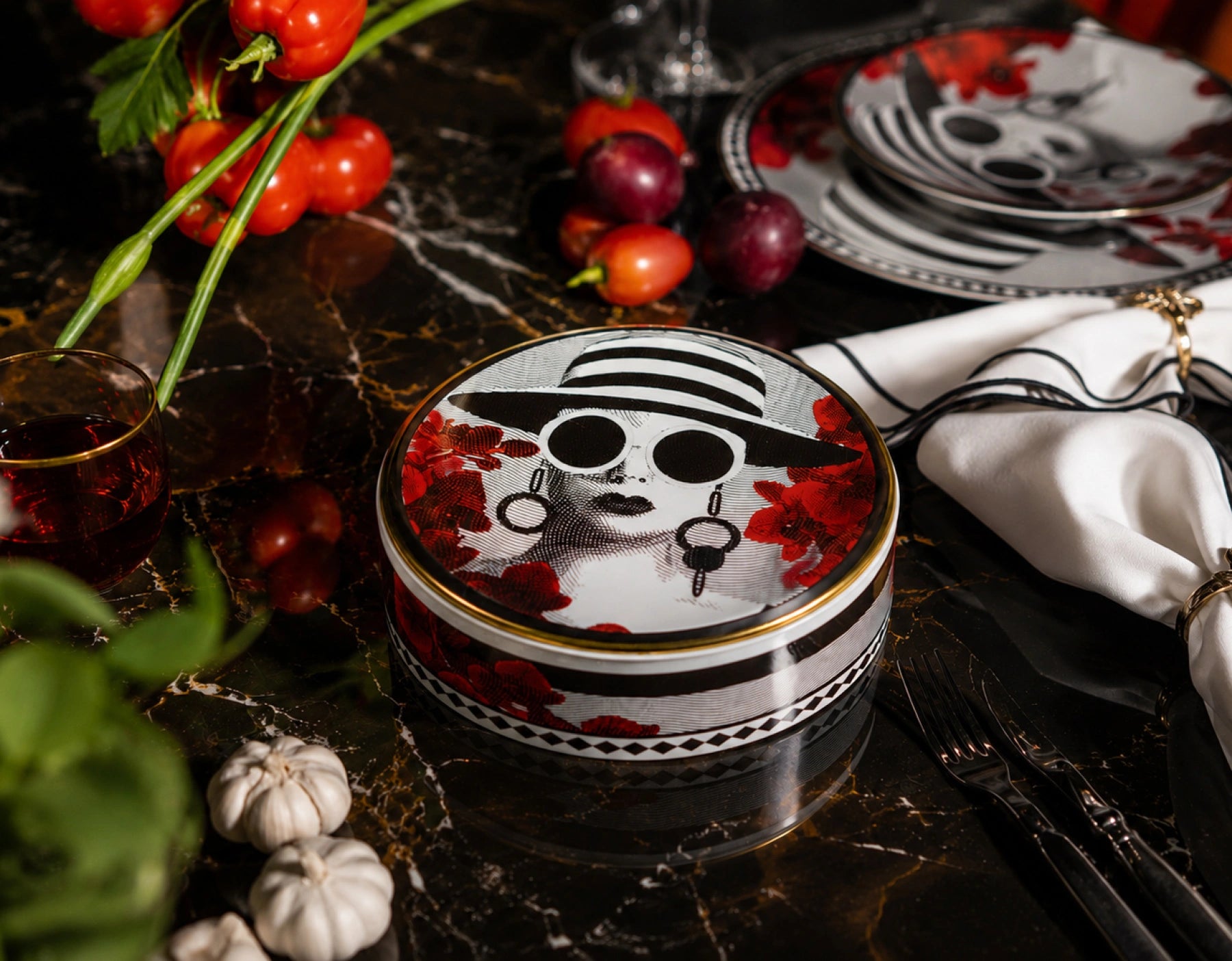 24 Pieces Table & Décor Set for 6 — Gli Inseparabili