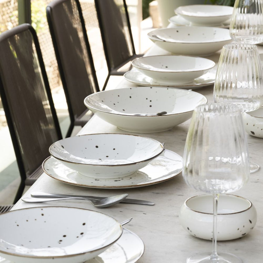 Dinner Plate - Ivory Cottage · gallery_04_Gallery-Cottage-nuove-10 (700721192)