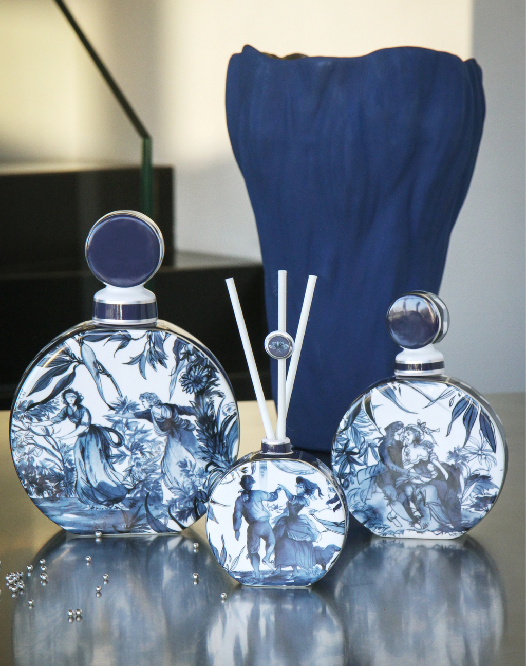 Round Bottle - Versailles